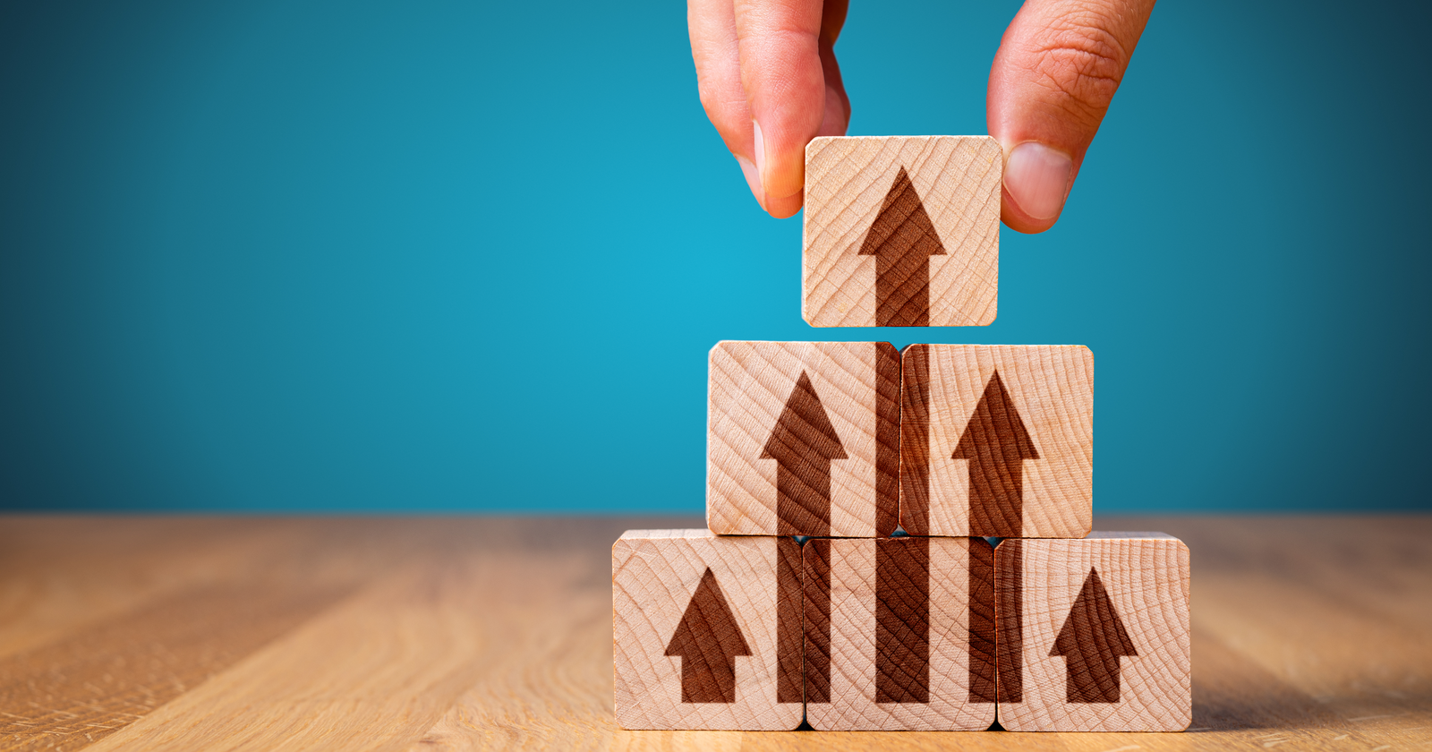 Top keyword ranking and revenue growth are significantly different